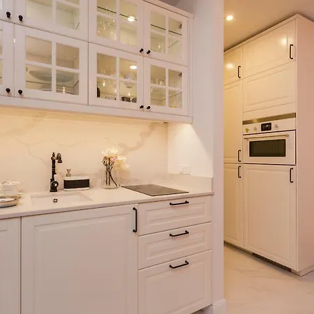 Sleephome Poznanska Apartamento *