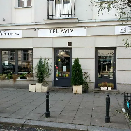 Sleephome Poznanska * وارسو